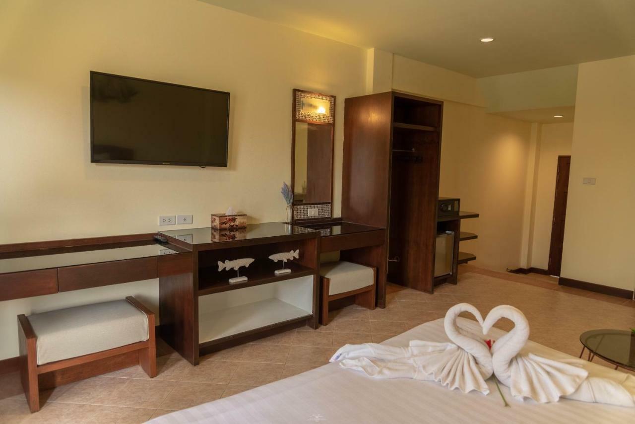 Park 38 Hotel - Sha Plus Phuket Exterior foto