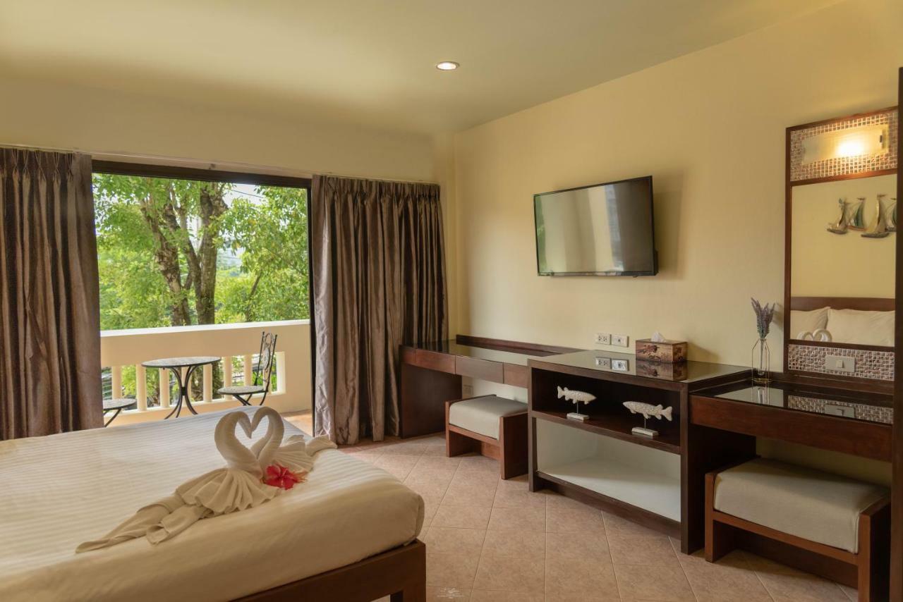 Park 38 Hotel - Sha Plus Phuket Exterior foto